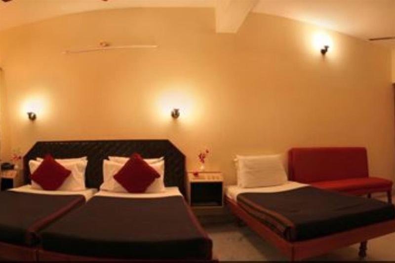 Hotel Ram International 퐁디셰리 외부 사진